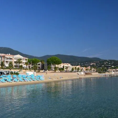 Studio 207-Les pieds dans l’eau à 30m de la plage * Cavalaire-sur-Mer